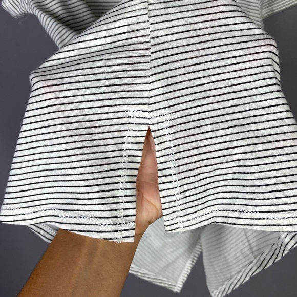 Lucky Brand Womens Flowers Printed Graphics V-Neck Cutout Tee Size Small - Picture 7 of 9